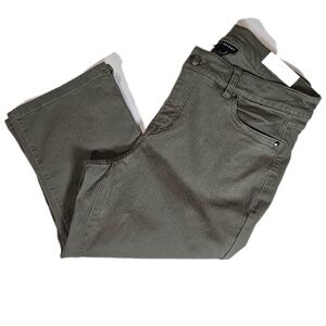 Lane Bryant Jeans Womens 14 Green Pedal Capris Flex Magic Waistband Stretch‎